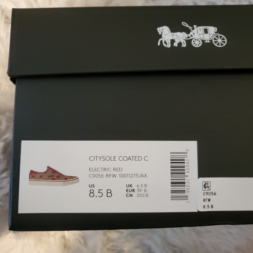 Coach Citisole coated C Heart Print 8.5